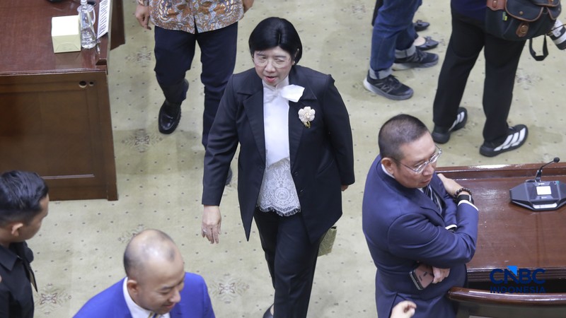Rapat kerja Komisi XI DPR RI dengan Menteri Keuangan, Menteri PPN/Bappenas, Ketua Dewan Komisioner OJK, Pejabat Gubernur Terpilih Bank Indonesia dalam agenda asumsi dasar dalam RUU APBN TA 2027 di Komisi XI DPR RI, Senayan, Jakarta, Selasa (1/9/2026). (CNBC Indonesia/Muhammad Sabki)