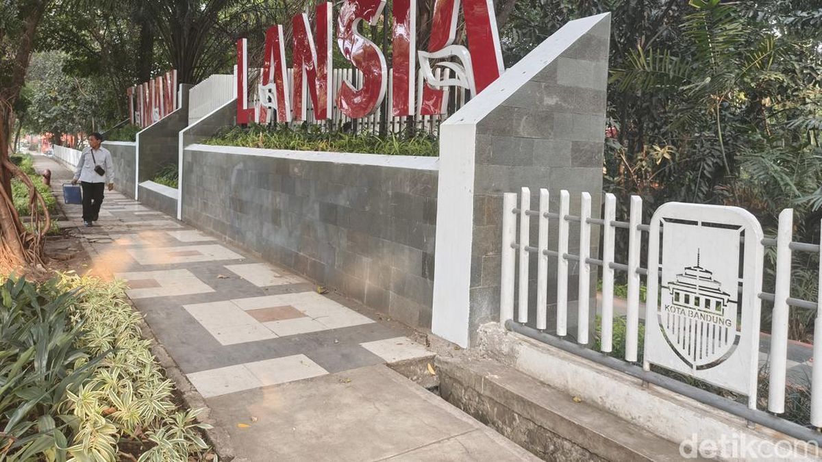 Taman Tematik Bandung yang Kini Berpagar Tinggi