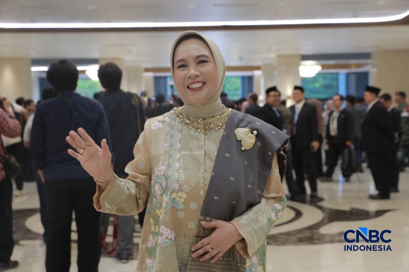 (Kiri-Kanan) Deputi Gubernur Senior (DGS) Bank Indonesia, Aida S. Budiman, Gubernur Bank Indonesia, Destry Damayanti dan Deputi Gubernur Bank Indonesia Solikin M. Juhro usai Pengucapan Sumpah Jabatan di Mahkamah Agung RI, Jakarta, Rabu (2/9/2026). (CNBC Indonesia/Muhammad Sabki)