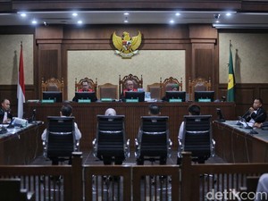 Saksi Ungkap Pegawai Bea Cukai Telepon Minta Bantu Kawan-kawan Rp 30 Juta