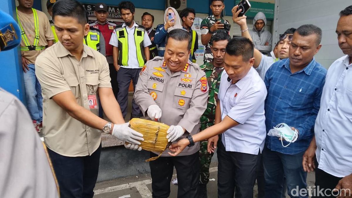 Penyelundupan 1 Kg Ganja dari Medan Digagalkan di Bandara Pattimura Ambon