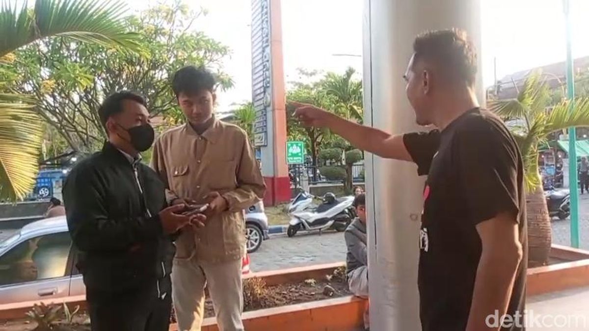 Murka Keluarga Siswa SMAN 3 Nganjuk Korban Keracunan MBG ke Kepala SPPG