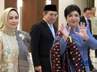 (Kiri-Kanan) Deputi Gubernur Senior (DGS) Bank Indonesia, Aida S. Budiman, Gubernur Bank Indonesia, Destry Damayanti dan Deputi Gubernur Bank Indonesia Solikin M. Juhro usai Pengucapan Sumpah Jabatan di Mahkamah Agung RI, Jakarta, Rabu (2/9/2026). (C