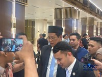 Menteri Keuangan (Menkeu), Purbaya Yudhi Sadewa usai menghadiri pengambilan sumpah jabatan sebagai Gubernur Bank Indonesia periode 2026-2031 di Mahkamah Agung RI, Jakarta, Rabu (2/9/2026). (CNBC Indonesia/Zefanya Aprilia)