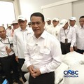 Menteri Pertanian (Mentan) Amran Sulaiman saat mengecek pusat benih di BRMP Padi Sukamandi, Subang, Jawa Barat, Rabu (2/9/2026). (CNBC Indonesia/Martyasari Rizky)