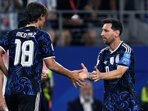Nico Paz Sah Pakai Nomor 10 Timnas Argentina?