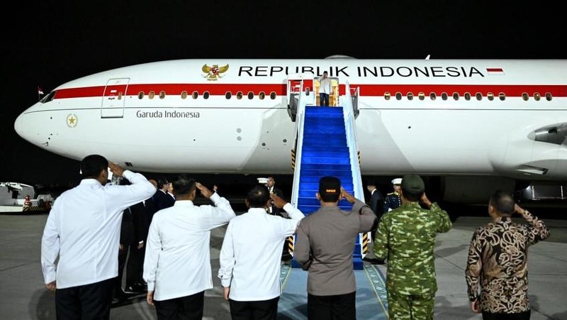 Presiden Republik Indonesia, Prabowo Subianto, bertolak menuju Vladivostok, Rusia, pada Selasa (1/9/2026), untuk menghadiri Eastern Economic Forum (EEF) ke-11 sebagai tamu kehormatan utama yang digelar di Far Eastern Federal University (FEFU). (Instagram/sekretariat.kabinet)