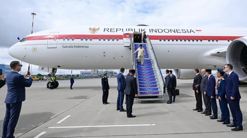 Presiden Republik Indonesia, Prabowo Subianto, bertolak menuju Vladivostok, Rusia, pada Selasa (1/9/2026), untuk menghadiri Eastern Economic Forum (EEF) ke-11 sebagai tamu kehormatan utama yang digelar di Far Eastern Federal University (FEFU). (Instagram/sekretariat.kabinet)