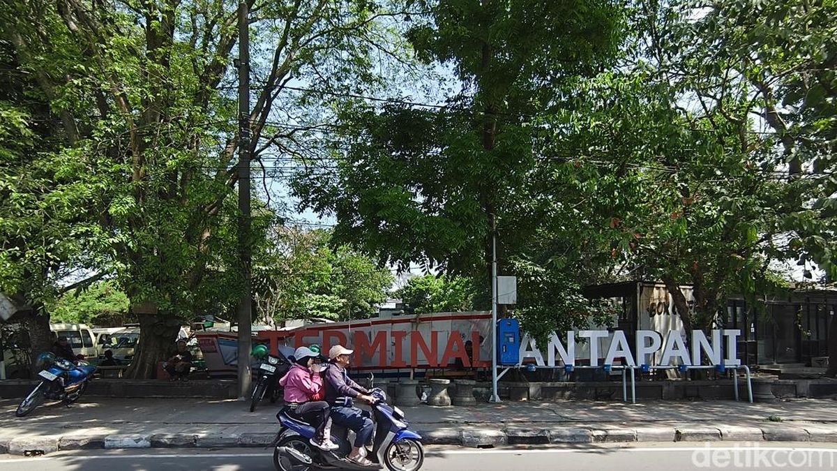 Proyek BRT Bandung Raya, 17 Kios di Terminal Antapani Dibongkar