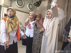 Pengasuh Ponpes Manbaul Hikam Buka Suara Usai 566 Santri Keracunan MBG