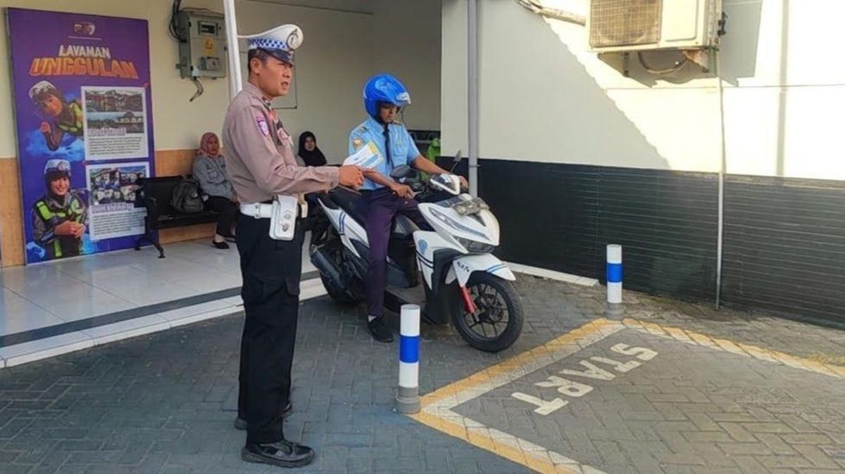 Tak Perlu Bolos, Satlantas Tulungagung Layani Pelajar Urus SIM Sore Hari