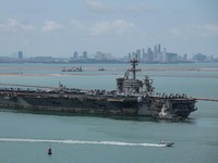 Kapal Induk Perang AS Bersandar di Tetangga RI, Mau Wisata Seks?