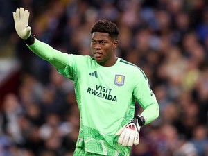 Sejarah! Zion Suzuki Jadi Kiper Pertama Jepang di Premier League