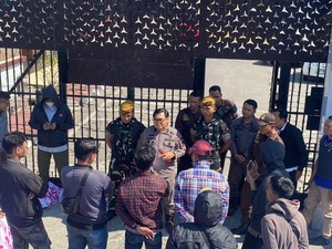 Kejati Sulsel Didesak Periksa Paris Yaris Terkait Korupsi Pasar Jeneponto