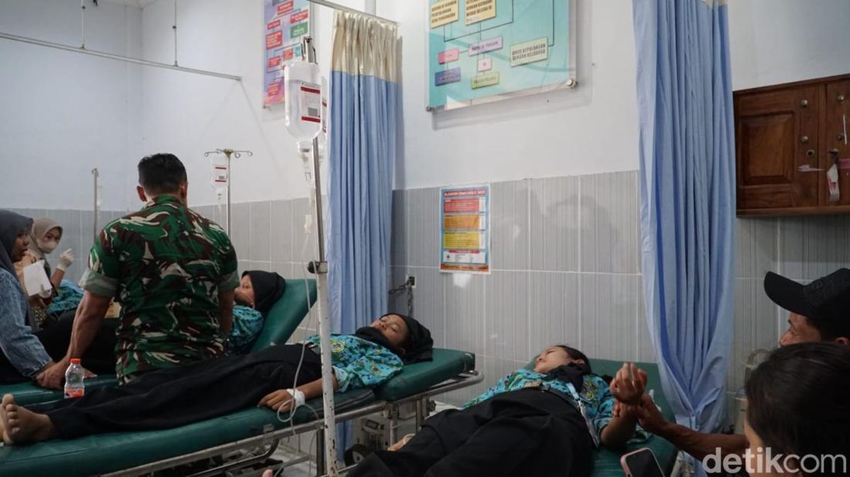 Lagi! 85 Siswa-Guru SMPN Kabuh Jombang Keracunan MBG, 7 Rawat Inap