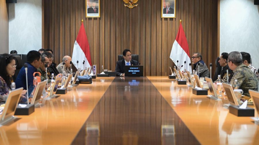 Menkeu Purbaya menerima perwakilan Persatuan Perusahaan Film Indonesia (PPFI), Asosiasi Perusahaan Film Indonesia (APFI), Asosiasi Produser Film Indonesia (Aprofi), Gabungan Pengusaha Bioskop Seluruh Indonesia (GPBSI). (Instagram/menkeuri)