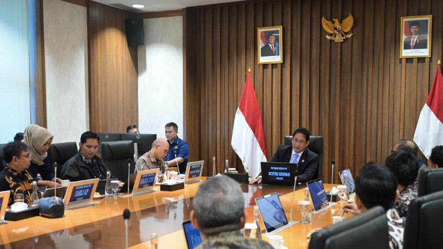 Menkeu Purbaya menerima perwakilan Persatuan Perusahaan Film Indonesia (PPFI), Asosiasi Perusahaan Film Indonesia (APFI), Asosiasi Produser Film Indonesia (Aprofi), Gabungan Pengusaha Bioskop Seluruh Indonesia (GPBSI). (Instagram/menkeuri)