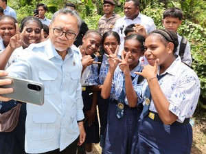 Di Sorong, Menko Pangan Minta SPPG Perhatikan Gizi Ibu Hamil hingga Balita
