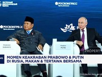 Momen Keakraban Prabowo & Putin di Rusia, Makan & Tertawa Bersama