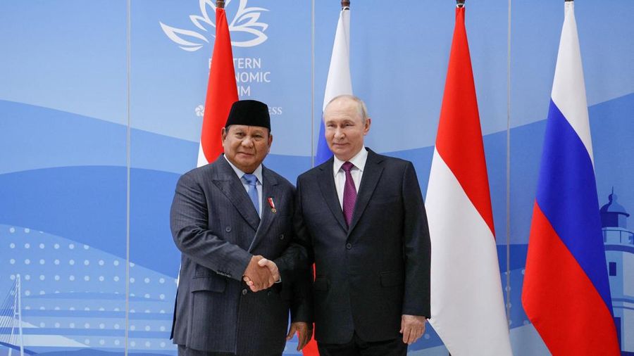 Presiden Rusia Putin dan Presiden Indonesia Subianto bertemu di Vladivostok. Rusia, Kamis (3/9/2026). (Pool via REUTERS)