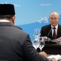 Presiden Rusia Putin dan Presiden Indonesia Subianto bertemu di Vladivostok. Rusia, Kamis (3/9/2026). (Pool via REUTERS)