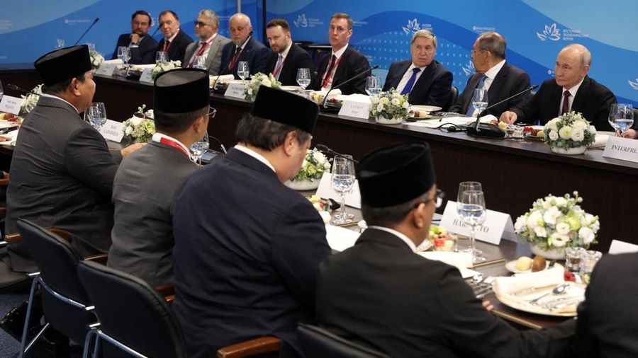 RUSSIA-FORUM/PUTIN-SUBIANTO