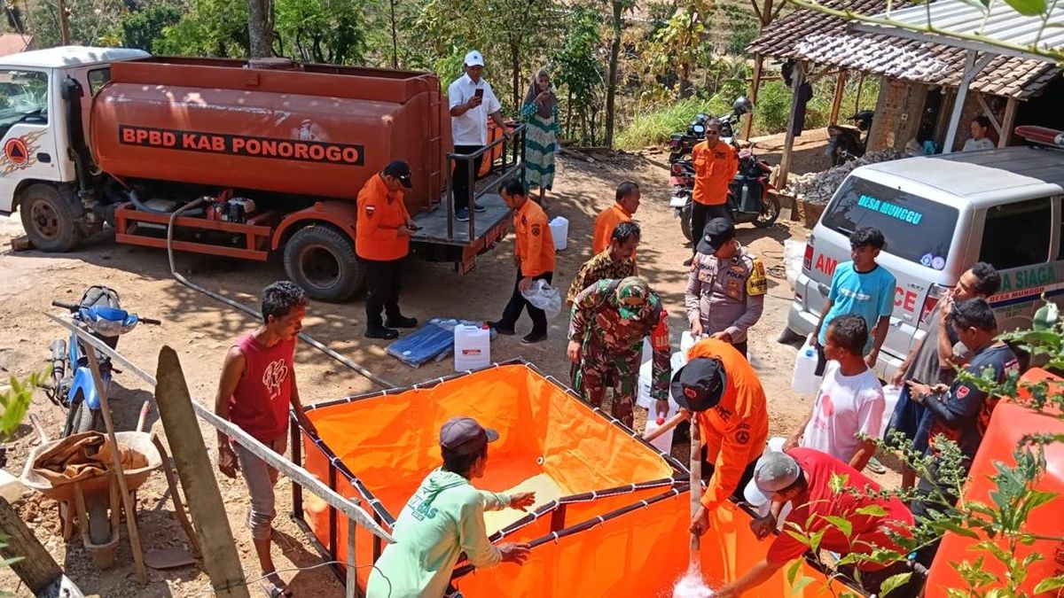 Kekeringan Meluas di Ponorogo, BPBD Salurkan 31.000 Liter Air Bersih