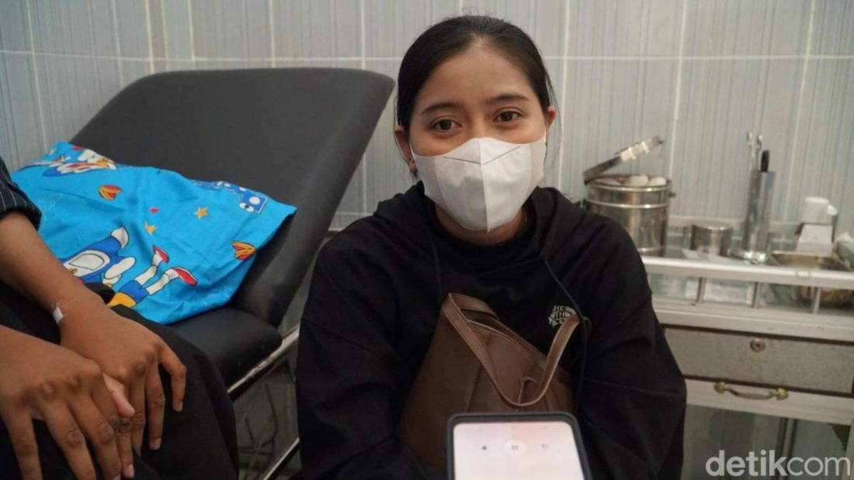Ortu Siswa Korban Keracunan di Jombang: Sebetulnya MBG Itu Ndak Perlu