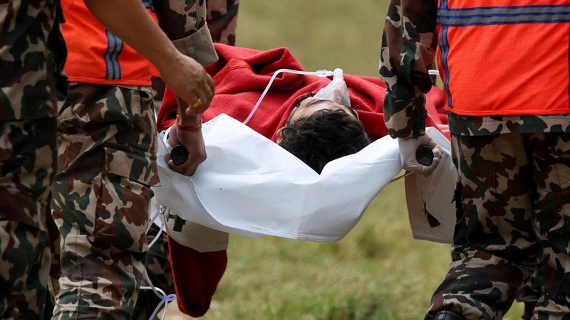 Operasi penyelamatan sedang berlangsung di Nepal menyusul banjir bandang dan tanah longsor di Nuwakot, Nepal, Jumat (4/9/2026). (REUTERS/Athit Perawongmetha)