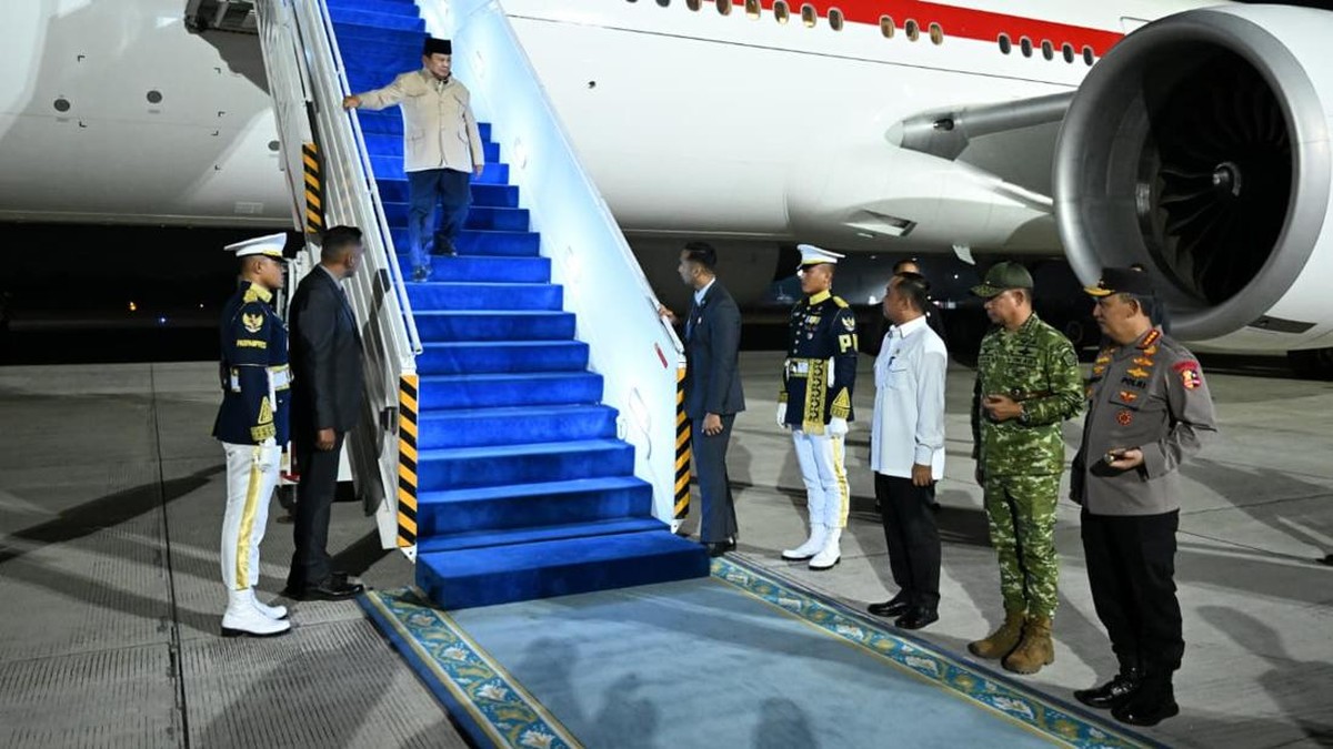 Prabowo Tiba di Tanah Air Usai Kunjungan ke Rusia dan Bertemu Putin