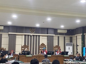 Eks Sekda Ungkap Jatah THR buat Pejabat di Pusaran Korupsi Bupati Cilacap
