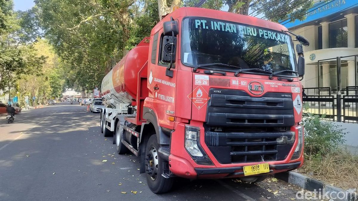 Truk Tangki Pertamina Diamankan Usai Lindas Pengendara Motor di Malang