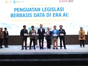 Ibas: Jangan Sampai Teknologinya AI, tapi Kebijakannya Masih Katanya