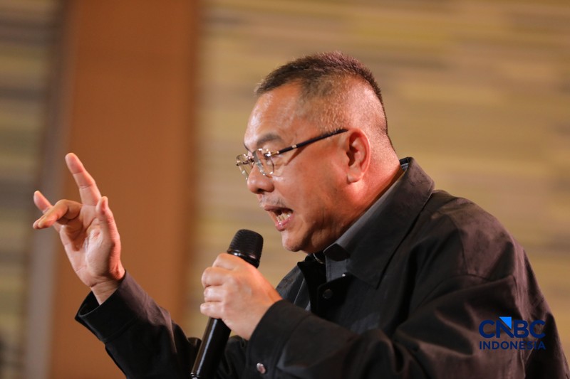 Anggota Komisi XI DPR RI, Harris Turino saat menyampaikan pemaparan dalam Lampung Financial Festival di Hotel Novotel, Bandar Lampung, Sabtu (5/9/2026). (CNBC Indonesia/Tri Susilo)