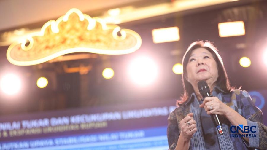 Deputi Gubernur Bank Indonesia, Filianingsih Hendartasaat menyampaikan pemaparan dalam Lampung Financial Festival di Hotel Novotel, Bandar Lampung, Sabtu (5/9/2026).