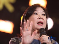 Deputi Gubernur Bank Indonesia, Filianingsih Hendartasaat menyampaikan pemaparan dalam Lampung Financial Festival di Hotel Novotel, Bandar Lampung, Sabtu (5/9/2026). (CNBC Indonesia/Tri Susilo)