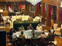 Presiden Prabowo Subianto menerima Satuan Tugas Penertiban Kawasan Hutan (Satgas PKH) yang dipimpin Jaksa Agung ST Burhanuddin di kediaman Hambalang, Jawa Barat, Jumat, 4 September 2026. (Instagram/sekretariat.kabinet)