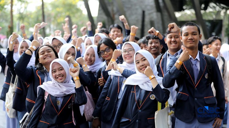 Ratusan pelajar dan mahasiswa memadati lokasi untuk menghadiri hari pertama Lampung Financial Festival 2026, di Hotel Novotel, Bandar Lampung, Sabtu (5/9/2026).