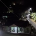 Sebuah video beredar di sosial media saat dentuman terdengar di sejumlah wilayah di Bandung, Jawa Barat, Jumat (4/9/2026). (Tangkapan Layar Video X)