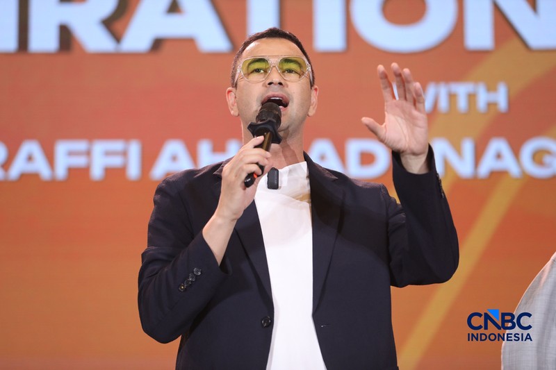Utusan Khusus Presiden Bidang Pembinaan Generasi Muda dan Pekerja Seni, Raffi Ahmad dan Direktur Utama dan Co Founder RANS Entertainment, Nagita Slavina saat menghadiri Lampung Financial Festival di Hotel Novotel, Bandar Lampung, Sabtu (5/9/2026). (CNBC Indonesia/Tri Susilo)
