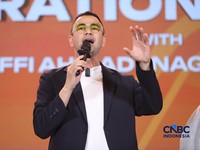 Utusan Khusus Presiden Bidang Pembinaan Generasi Muda dan Pekerja Seni, Raffi Ahmad saat menyampaikan pemaparan dalam Lampung Financial Festival di Hotel Novotel, Bandar Lampung, Sabtu (5/9/2026). (CNBC Indonesia/Tri Susilo)