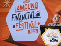 Wakil Ketua Dewan Komisioner LPS, Farid Azhar Nasution saat menyampaikan pemaparan dalam Lampung Financial Festival di Hotel Novotel, Bandar Lampung, Sabtu (5/9/2026). (CNBC Indonesia/Tri Susilo)