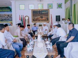 Walkot Pekanbaru Ajak Ulama & Santri Doakan RI Terbebas dari Karhutla
