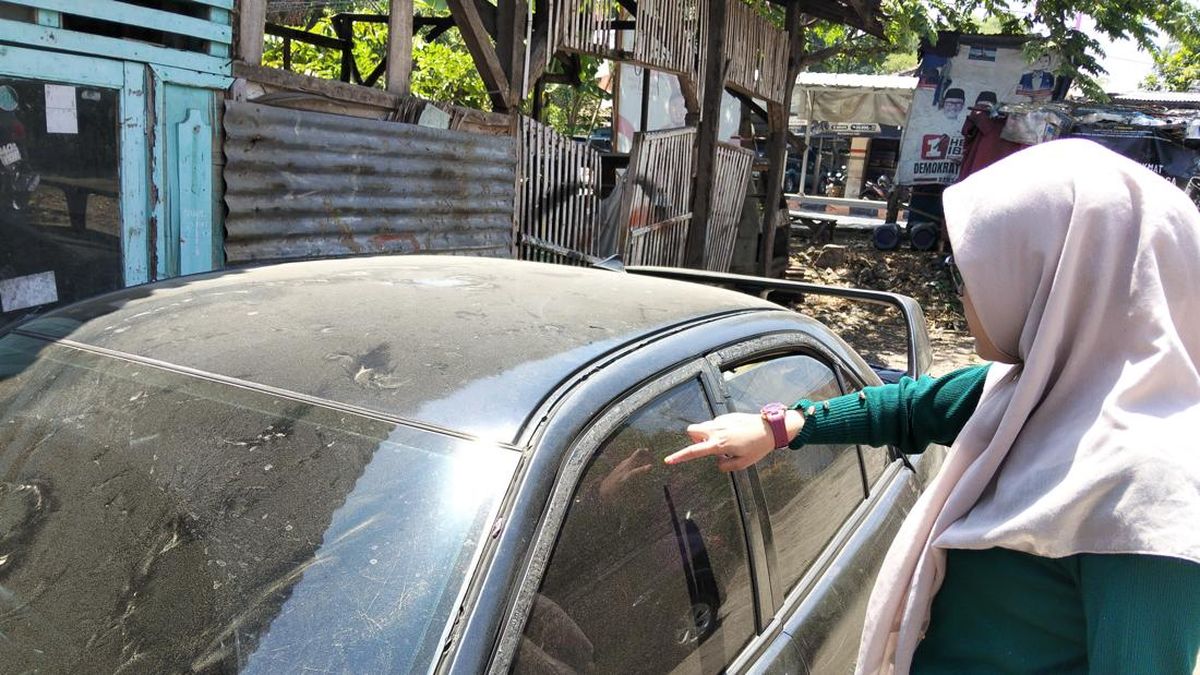 Warga Cianjur Diminta Tak Keluar Rumah Imbas Abu Vulkanik Anak Krakatau