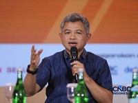 Anggota Dewan Komisioner LPS Bidang Program Penjaminan dan Resolusi Bank, Doddy Zulverdi saat menyampaikan pemaparan dalam Lampung Financial Festival di Hotel Novotel, Bandar Lampung, Minggu (6/9/2026). (CNBC Indonesia/Tri Susilo)