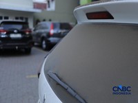 Erupsi Gunung Anak Krakatau yang terus berlanjut mulai berdampak langsung ke wilayah daratan Lampung, Minggu (6/9/2026). (CNBC Indonesia/Tri Susilo)