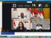Konferensi Pers Menjaga Keberlangsungan Layanan Pemerintahan dan Pendidikan di Wilayah Terdampak Pasca Erupsi Gunung Anak Krakatau melalui via Zoom. (Dok. Bakom RI)