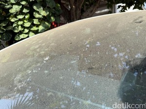 Bukan Cuma Menggores Cat, Abu Vulkanik Juga Bisa Bikin Mesin Mobil Panas