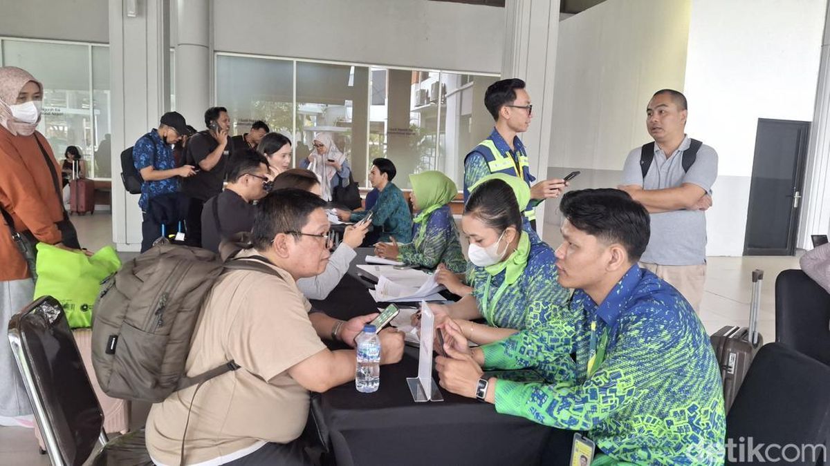 13 Ribu Penumpang Bandara Ngurah Rai Terdampak Erupsi Anak Krakatau