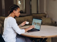 Ilustrasi E-commerce. (Dok. Pexels)
